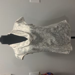 Banana republic scoop neck blouse